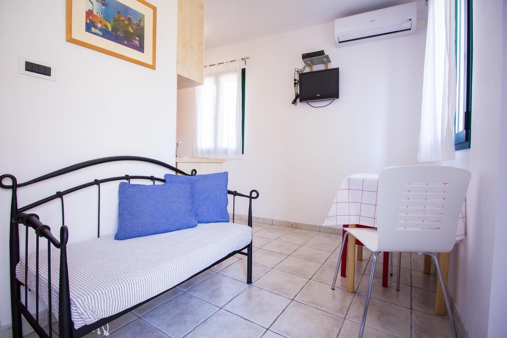 Apartments Petrinic Crnogaj Baška Exterior foto